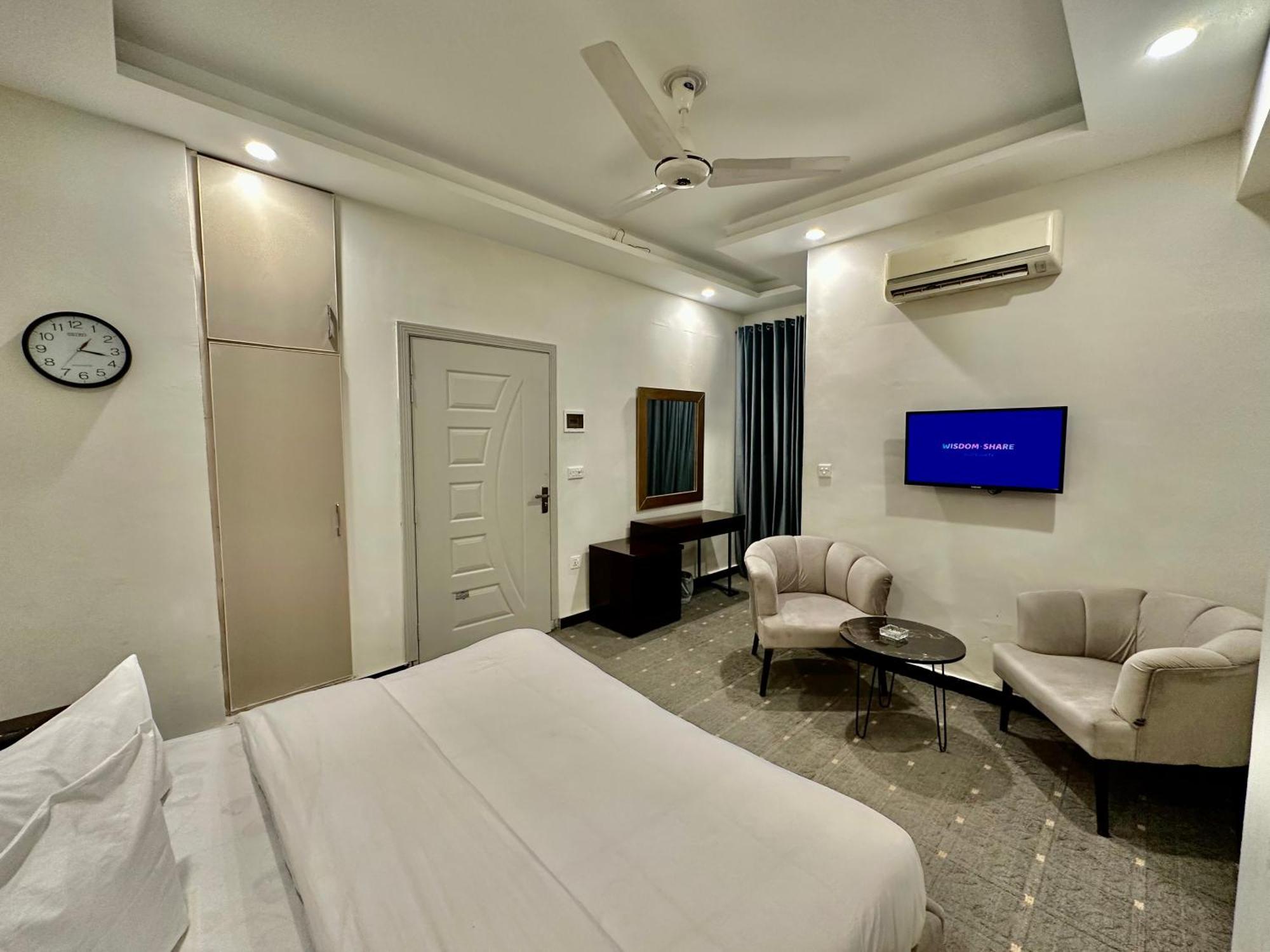 Mudan Hotel And Suite Islamabad Room photo